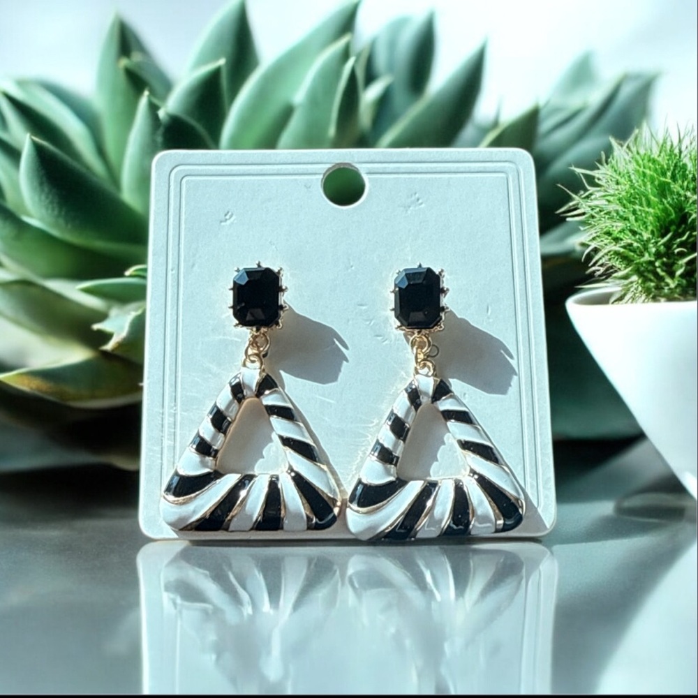 Elegant Black and Gold Triangle Earrings